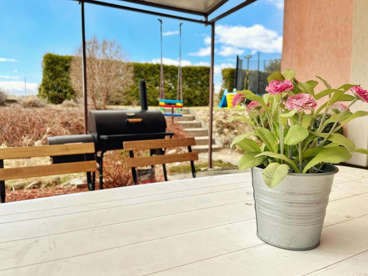Relax Villa Tatry - Wifi/Tv, Bbq, Billiard Нова Лесна Екстер'єр фото